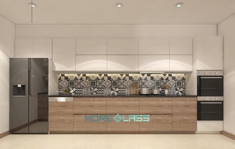 Thiết kế và thi công mẫu tranh kính ốp bếp in hoa văn đẹp mang lại cảm giác mới lạ cho gian bếp.